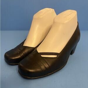 Clark’s Everyday Black Leather Comfort Shoes small heel pump size 6 W